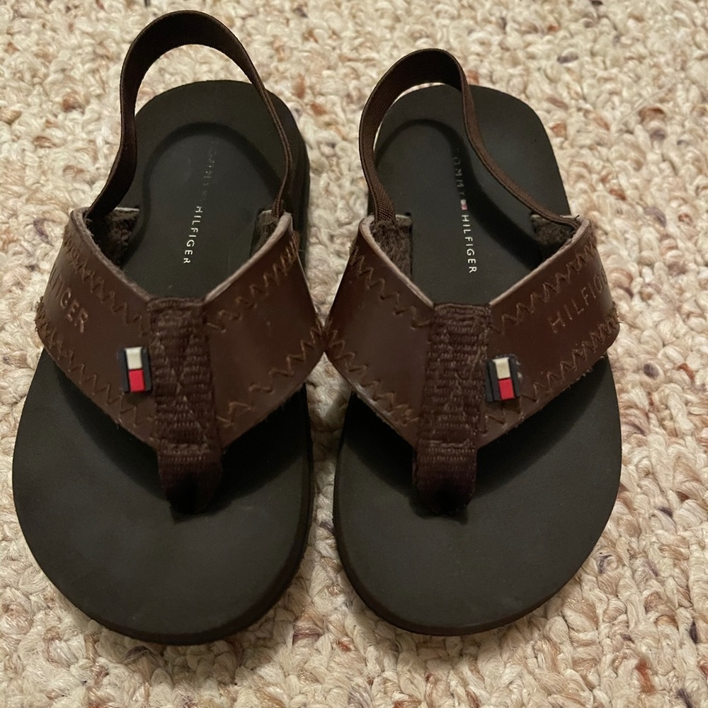 Little boys Tommy Hilfiger flip flops
